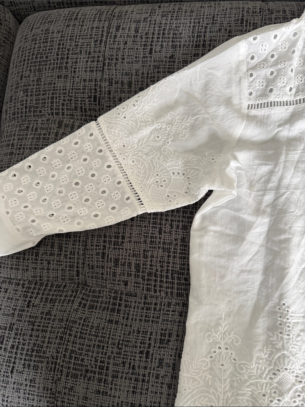 Notations White Eyelet Button-Down Shirt - Picture 6 of 7